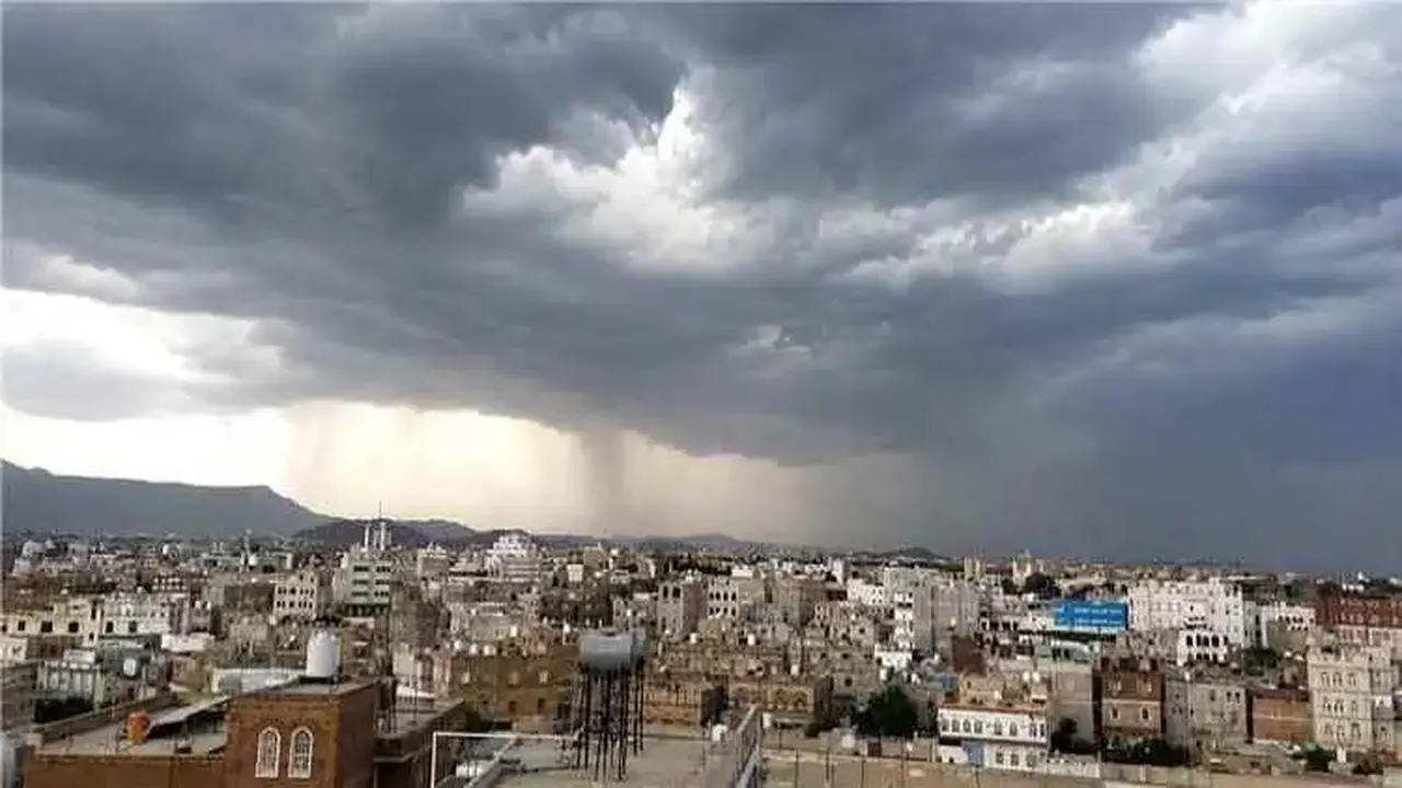 تحذيرات من الأرصاد: أمطار رعدية وسيول تعكر صفو الطقس الحار